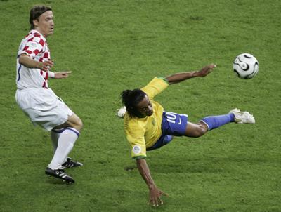 ronaldinho_o_10.jpg